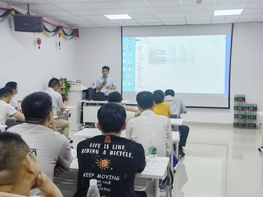 乐鱼手机站·官方站线网站登入-乐鱼(中国)药业技术交流会 (3) - 副本.jpg